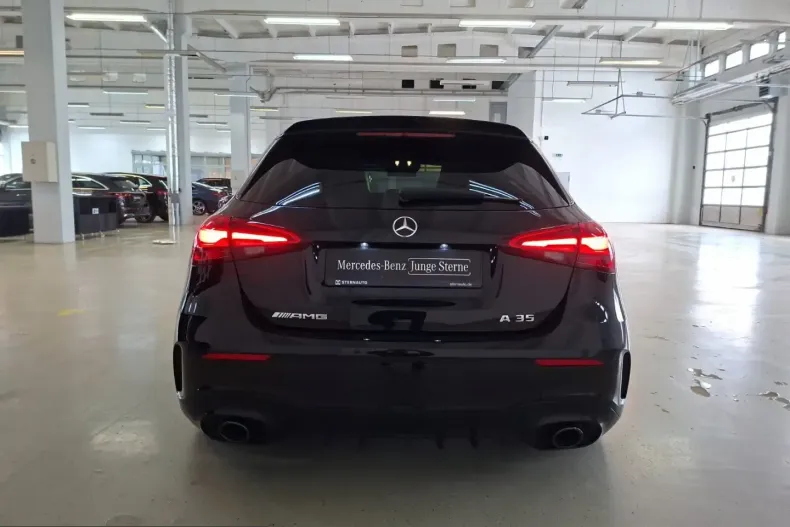 Mercedes-Benz A 35 AMG (Clasa A) din 2023 cu 5.593 km - oferta MER201179 - foto 5