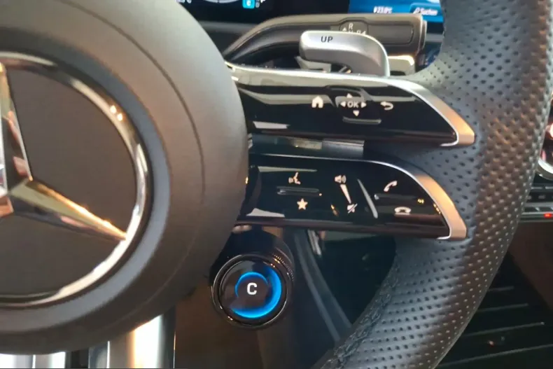 Mercedes-Benz A 35 AMG (Clasa A) din 2023 cu 5.593 km - oferta MER201179 - foto 18