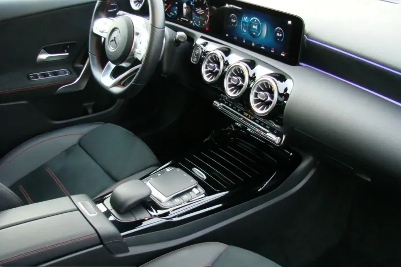 Mercedes-Benz A 35 AMG (Clasa A) din 2022 cu 21.135 km - oferta MER201181 - foto 15