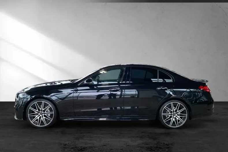 Mercedes-Benz C 43 AMG (Clasa C) din 2023 cu 5.898 km - oferta MER201182 - foto 3