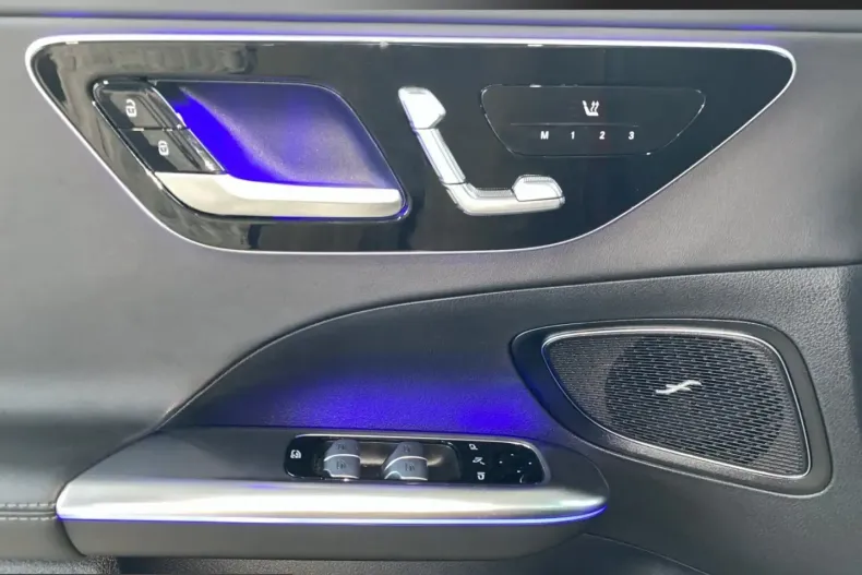 Mercedes-Benz C 43 AMG (Clasa C) din 2023 cu 5.898 km - oferta MER201182 - foto 15