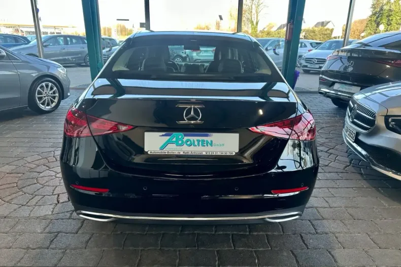 Mercedes-Benz C 300 (Clasa C) din 2023 cu 16.920 km - oferta MER201183 - foto 11