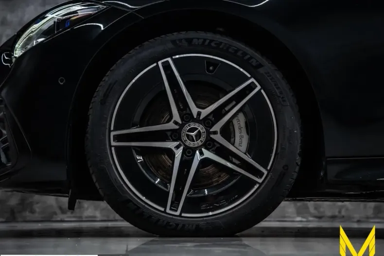 Mercedes-Benz C 300 (Clasa C) din 2023 cu 22.069 km - oferta MER201184 - foto 9