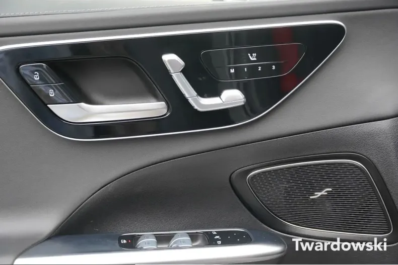 Mercedes-Benz C 43 AMG (Clasa C) din 2023 cu 4.238 km - oferta MER201187 - foto 8