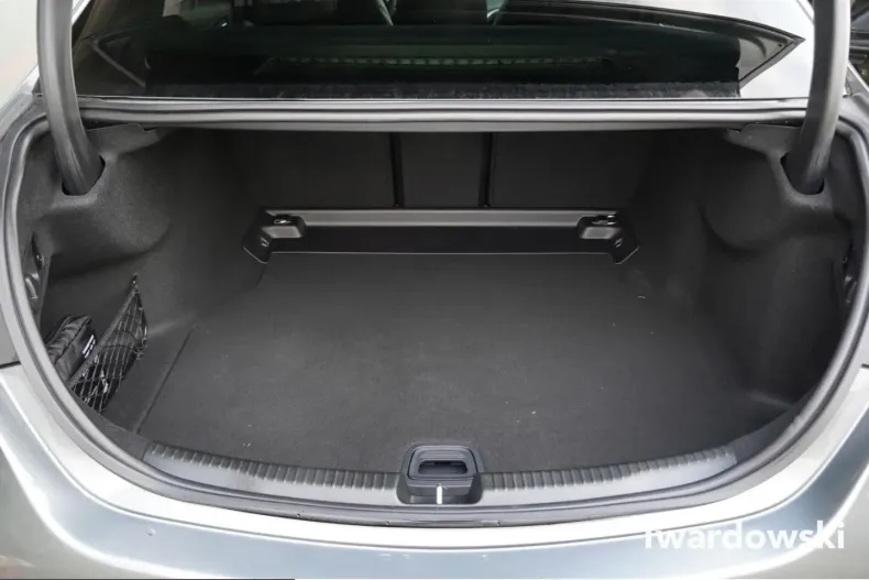 Mercedes-Benz C 43 AMG (Clasa C) din 2023 cu 4.238 km - oferta MER201187 - foto 19