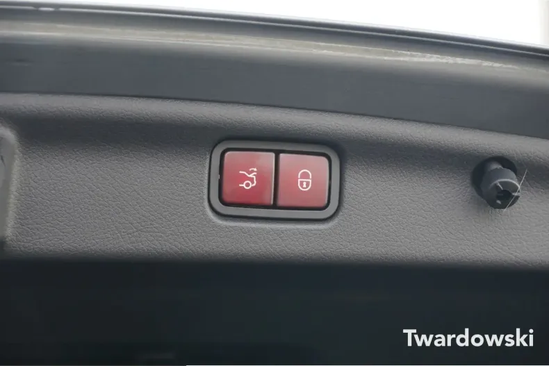 Mercedes-Benz C 43 AMG (Clasa C) din 2023 cu 4.238 km - oferta MER201187 - foto 20