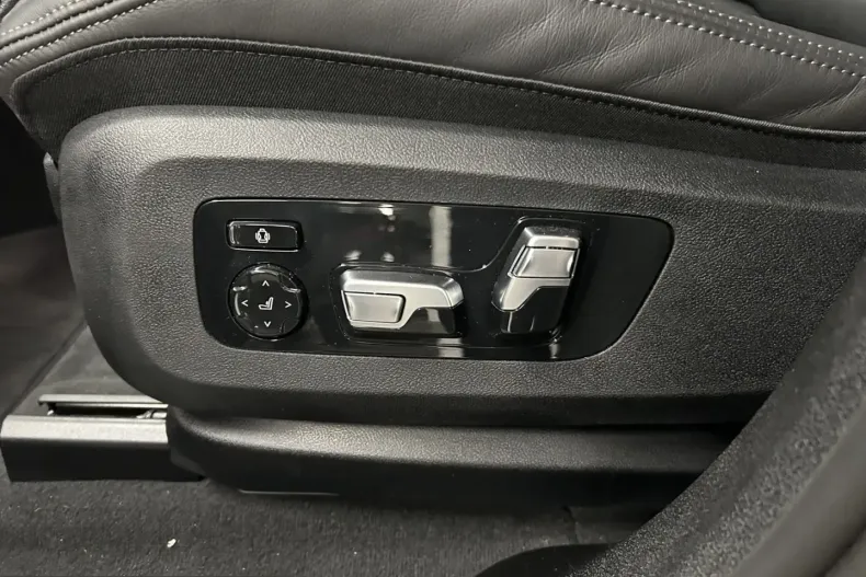 BMW X6 (Seria X) din 2025 cu 9.643 km - oferta BMW201192 - foto 33