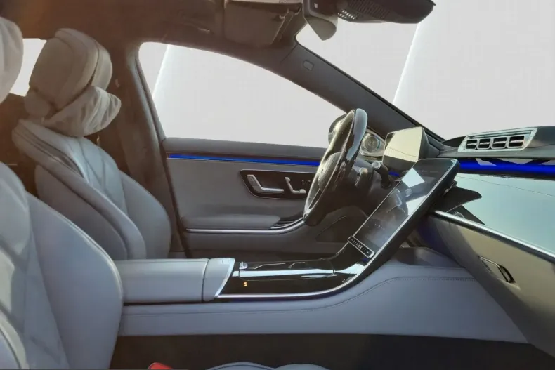 Mercedes-Benz S 580 (Clasa S) din 2025 cu 8.900 km - oferta MER201196 - foto 2