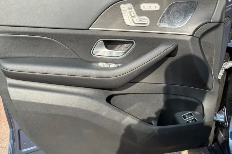 Mercedes-Benz GLE 400 (Clasa GLE) din 2023 cu 46.300 km - oferta MER201218 - foto 6