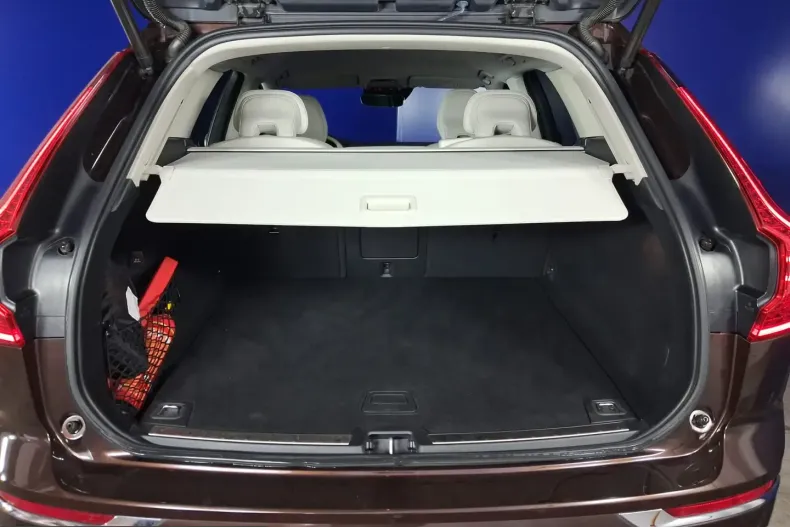 Volvo XC60 din 2021 cu 23.496 km - oferta VOL201224 - foto 32