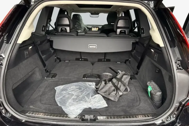 Volvo XC90 din 2023 cu 31.263 km - oferta VOL201226 - foto 7