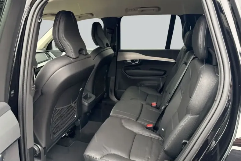 Volvo XC90 din 2023 cu 31.263 km - oferta VOL201226 - foto 9