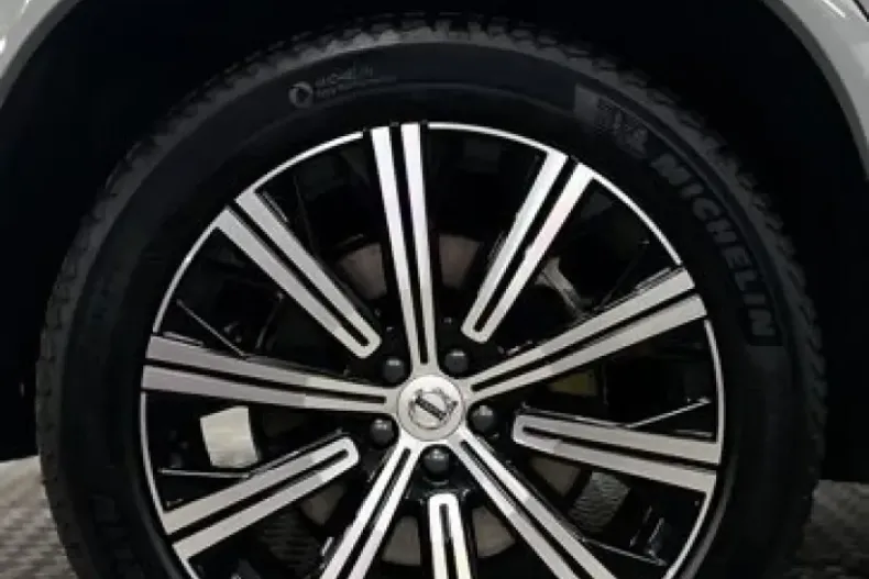 Volvo XC90 din 2024 cu 33.732 km - oferta VOL201230 - foto 13