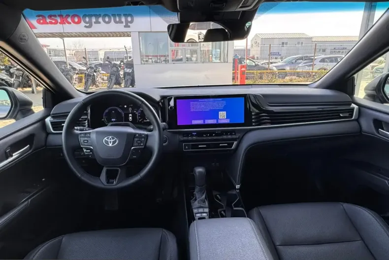 Toyota Camry din 2024 cu 14.890 km - oferta TOY201231 - foto 15