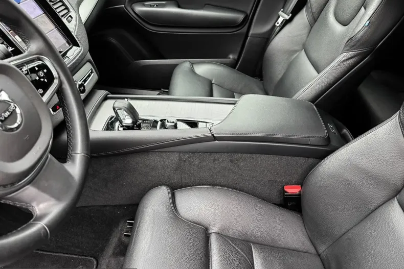 Volvo XC90 din 2023 cu 34.003 km - oferta VOL201232 - foto 13