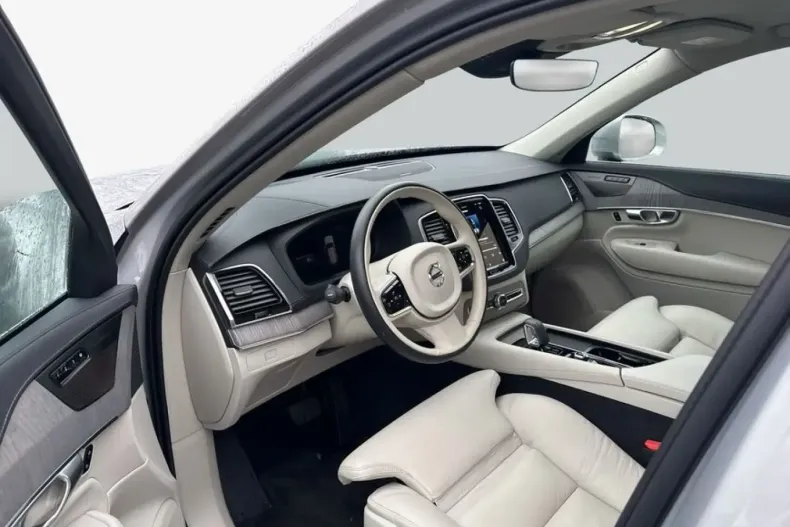 Volvo XC90 din 2023 cu 24.100 km - oferta VOL201234 - foto 8