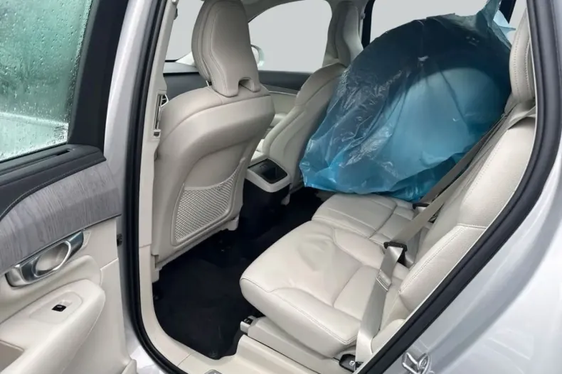 Volvo XC90 din 2023 cu 24.100 km - oferta VOL201234 - foto 9