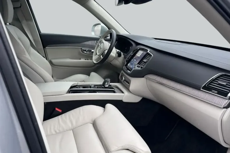 Volvo XC90 din 2023 cu 24.100 km - oferta VOL201234 - foto 11