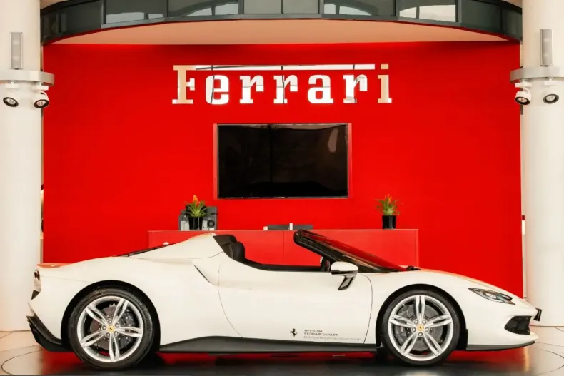 Ferrari 296 GTS din 2025 cu 5.222 km - oferta FER201239 - foto 6