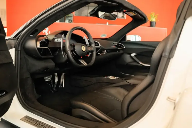 Ferrari 296 GTS din 2025 cu 5.222 km - oferta FER201239 - foto 16