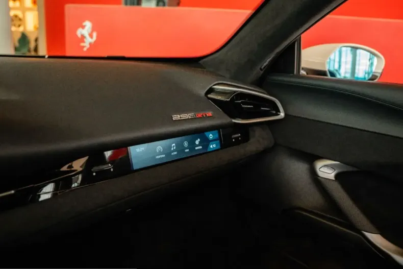 Ferrari 296 GTS din 2025 cu 5.222 km - oferta FER201239 - foto 22