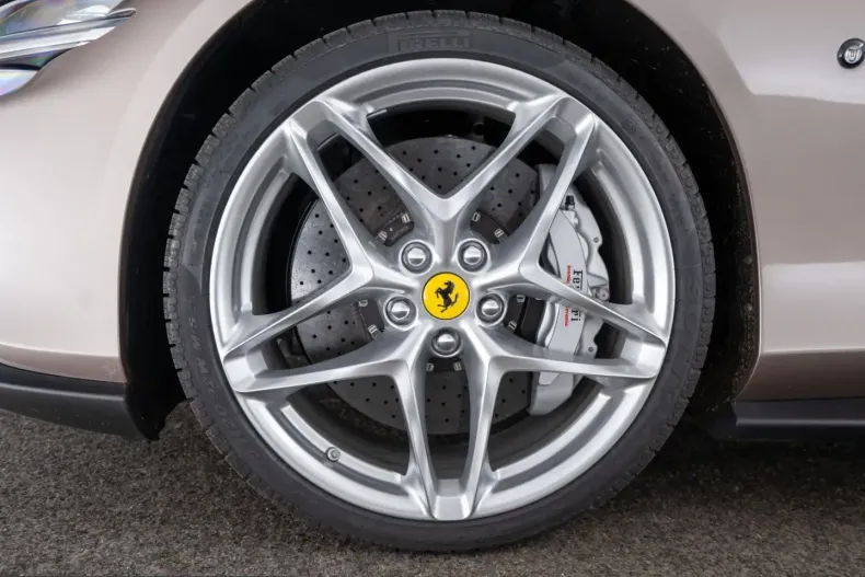 Ferrari Roma din 2024 cu 6.000 km - oferta FER201241 - foto 11