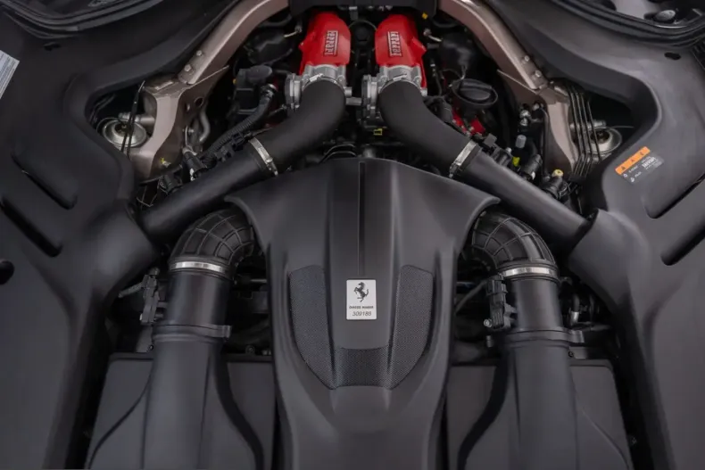 Ferrari Roma din 2024 cu 6.000 km - oferta FER201241 - foto 14