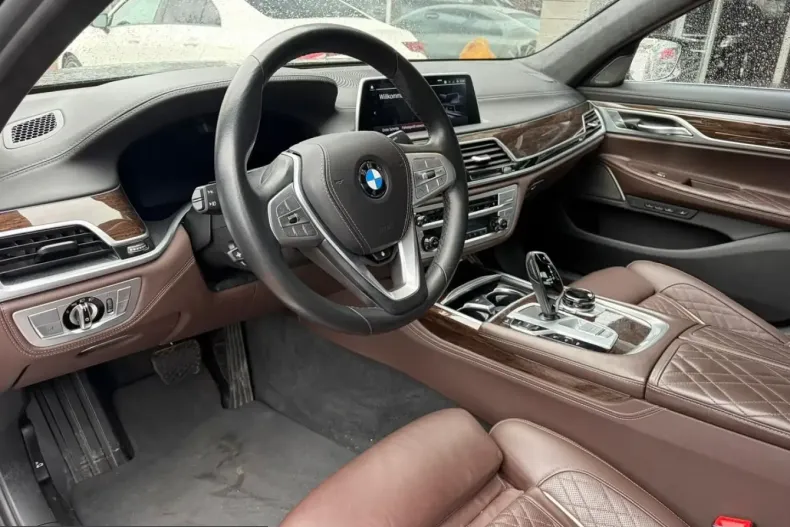 BMW 750 (Seria 7) din 2022 cu 72.000 km - oferta BMW201242 - foto 7