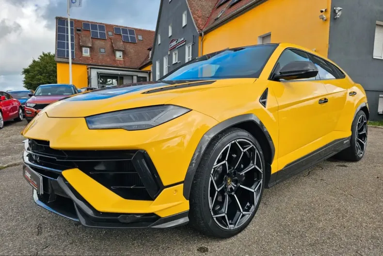 Lamborghini Urus din 2023 cu 27.207 km - oferta LAM201243 - foto 1