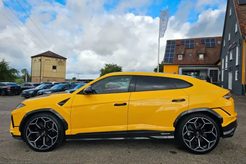 Lamborghini Urus din 2023 cu 27.207 km - oferta LAM201243 - foto 3