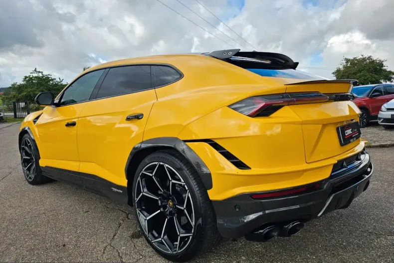 Lamborghini Urus din 2023 cu 27.207 km - oferta LAM201243 - foto 4
