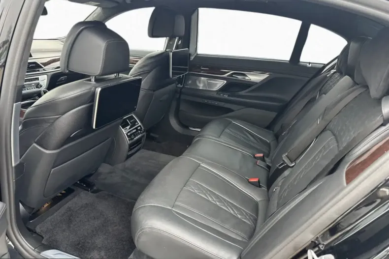 BMW 740 (Seria 7) din 2022 cu 92.187 km - oferta BMW201244 - foto 12