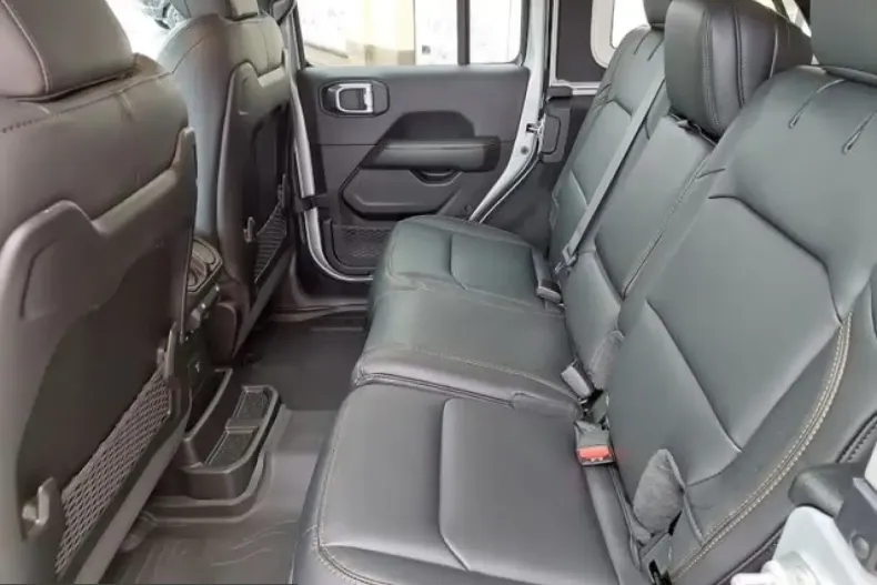 Jeep Wrangler din 2024 cu 5 km - oferta JEE201247 - foto 6