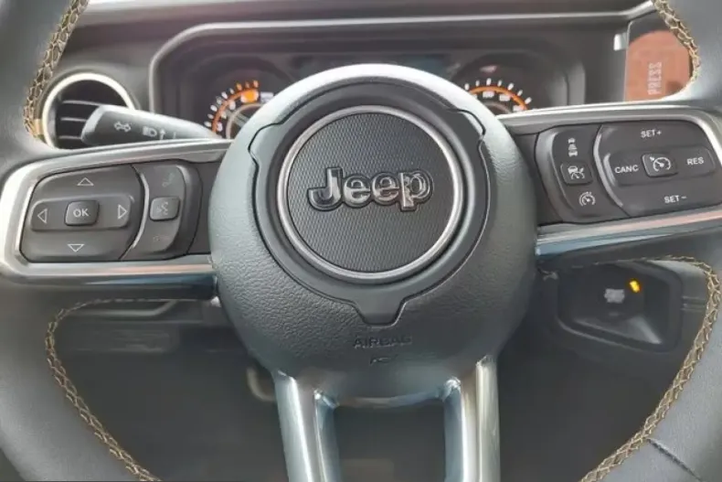 Jeep Wrangler din 2024 cu 5 km - oferta JEE201247 - foto 10