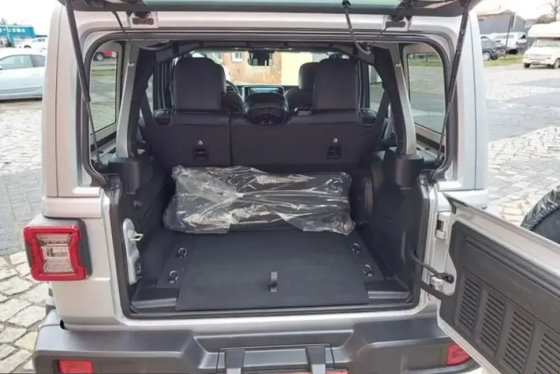 Jeep Wrangler din 2024 cu 5 km - oferta JEE201247 - foto 19