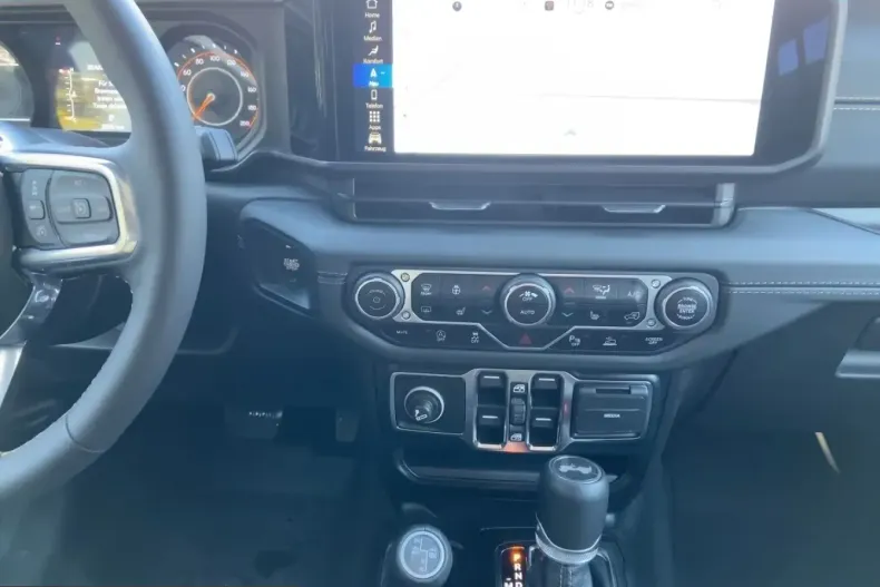 Jeep Wrangler din 2024 cu 3.895 km - oferta JEE201252 - foto 8