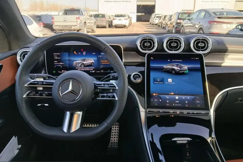 Mercedes-Benz GLC 300 (Clasa GLC) din 2025 cu 10.400 km - oferta MER201256 - foto 12