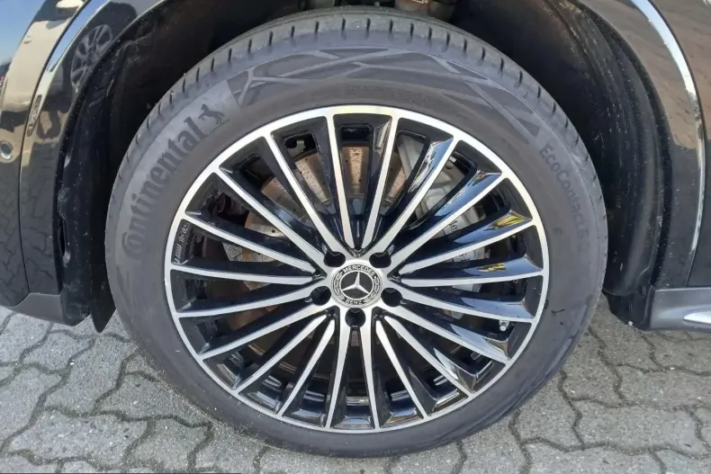 Mercedes-Benz GLC 300 (Clasa GLC) din 2025 cu 10.400 km - oferta MER201256 - foto 17