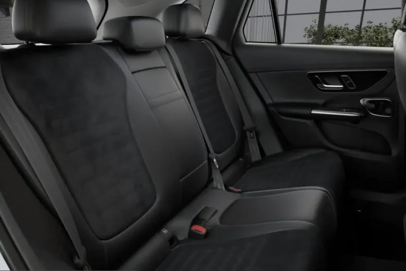 Mercedes-Benz GLC 200 (Clasa GLC) din 2025 cu 16.400 km - oferta MER201258 - foto 9