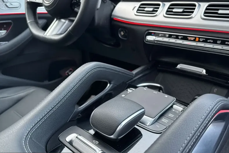 Mercedes-Benz GLE 450 (Clasa GLE) din 2025 cu 22.376 km - oferta MER201259 - foto 13