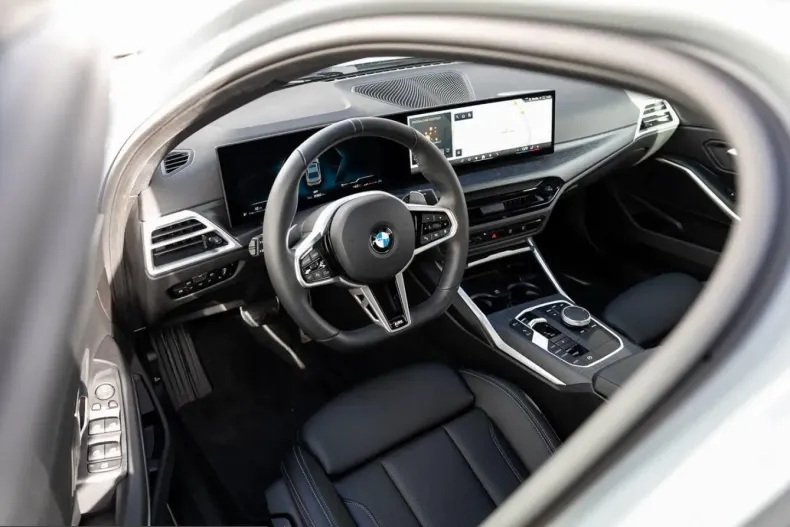 BMW 320 (Seria 3) din 2025 cu 5.890 km - oferta BMW201263 - foto 6