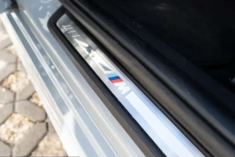 BMW 320 (Seria 3) din 2025 cu 5.890 km - oferta BMW201263 - foto 7