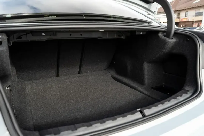 BMW 320 (Seria 3) din 2025 cu 5.890 km - oferta BMW201263 - foto 22