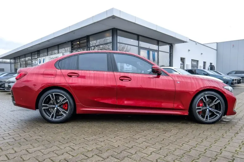 BMW 330 (Seria 3) din 2025 cu 8.479 km - oferta BMW201264 - foto 3