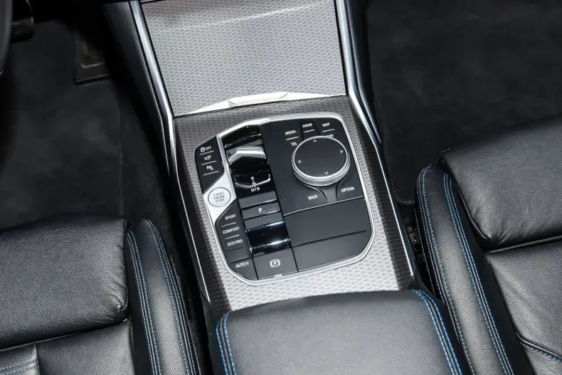 BMW 330 (Seria 3) din 2025 cu 8.479 km - oferta BMW201264 - foto 15