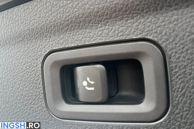 Mercedes-Benz GLE 63 AMG (Clasa GLE) din 2024 cu 18.095 km - oferta MER201273 - foto 28