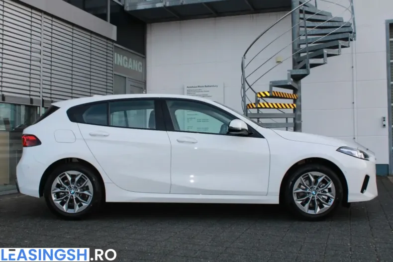 BMW 120i (Seria 1) din 2025 cu 8.950 km - oferta BMW201281 - foto 3