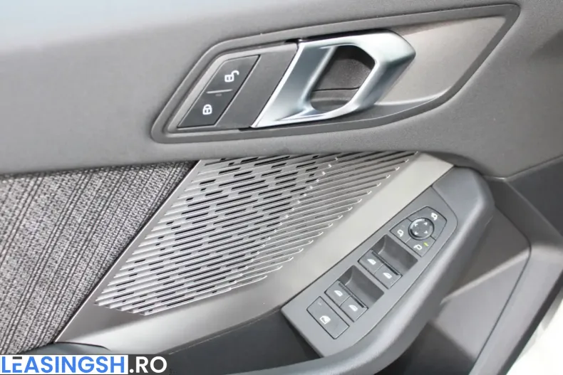 BMW 120i (Seria 1) din 2025 cu 8.950 km - oferta BMW201281 - foto 6