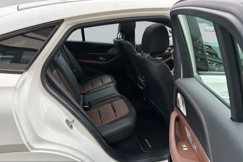 Mercedes-Benz GLE 53 AMG (Clasa GLE) din 2025 cu 10.000 km - oferta MER201287 - foto 11