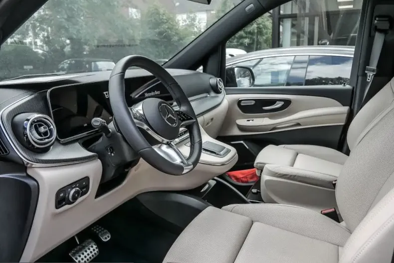 Mercedes-Benz V 300 (Clasa V) din 2024 cu 9.750 km - oferta MER201307 - foto 11